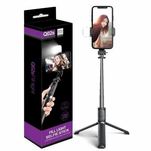 Q02 SELFIE STICK WITH LED & TRIPOD